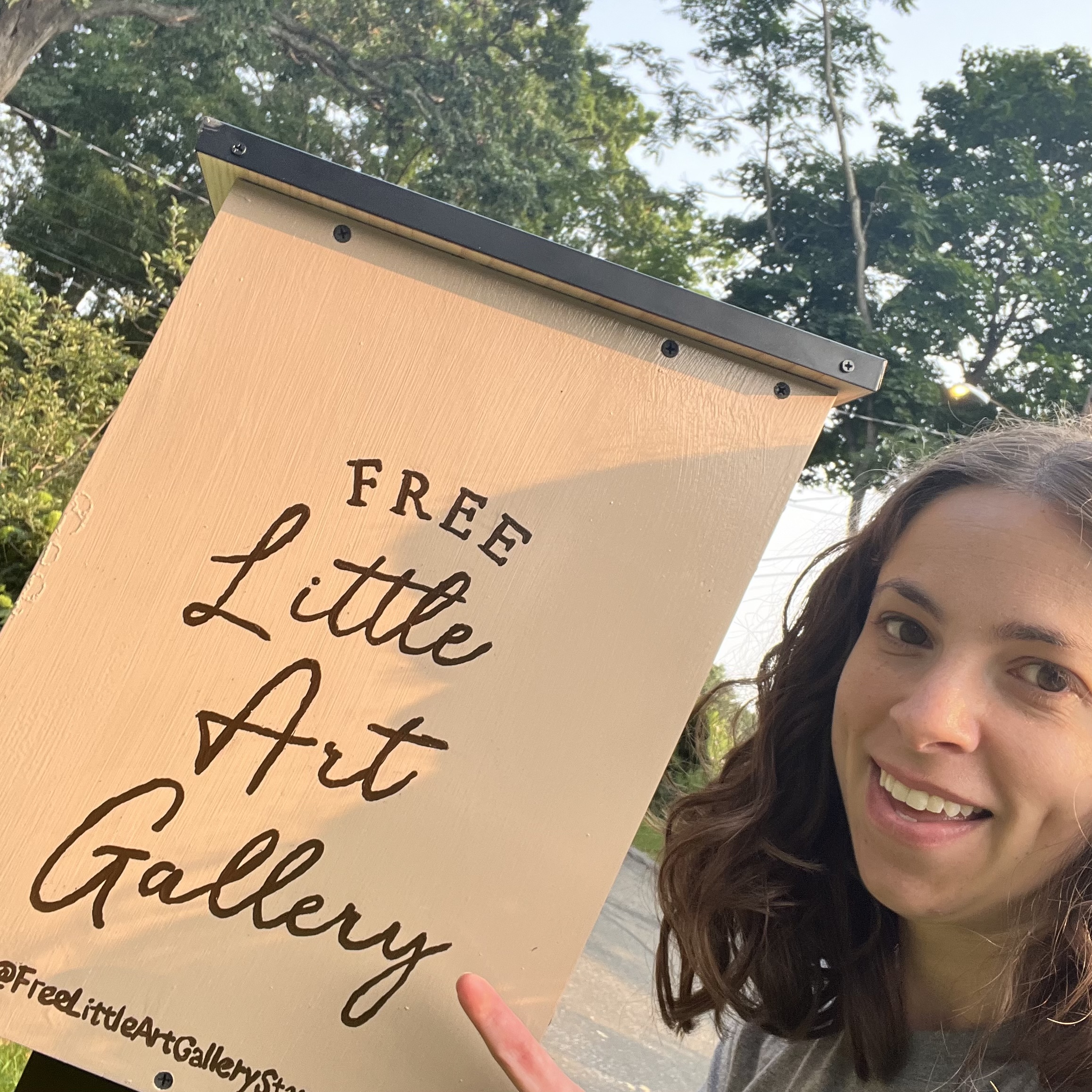 free little art gallery