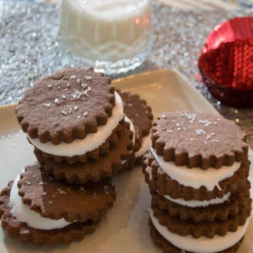 The Night Before Christmas Ice Cream Cookie Sandwich!