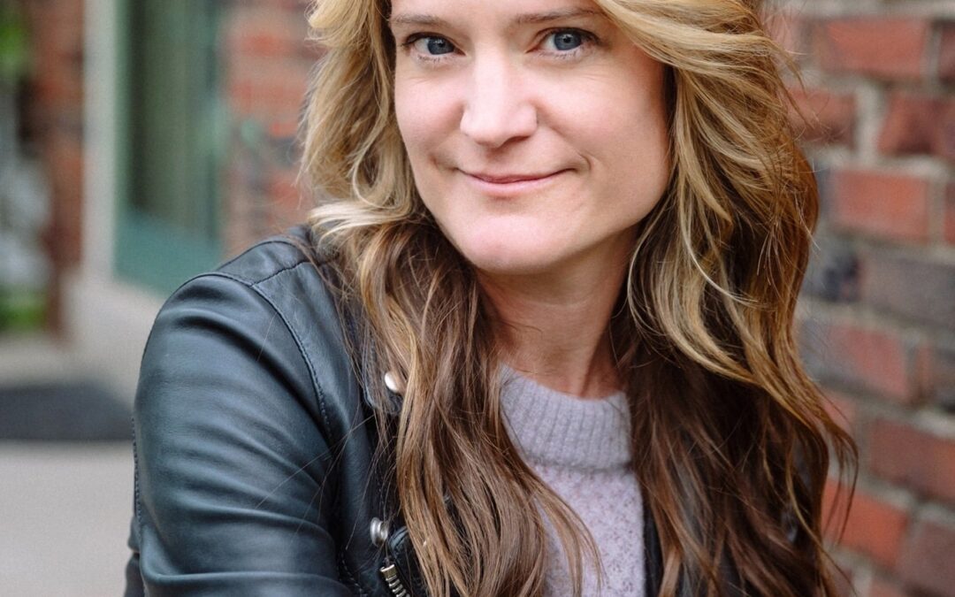 Meet a Mom: Sara Shepard of Pretty Little Liars on Her New Children’s Book!