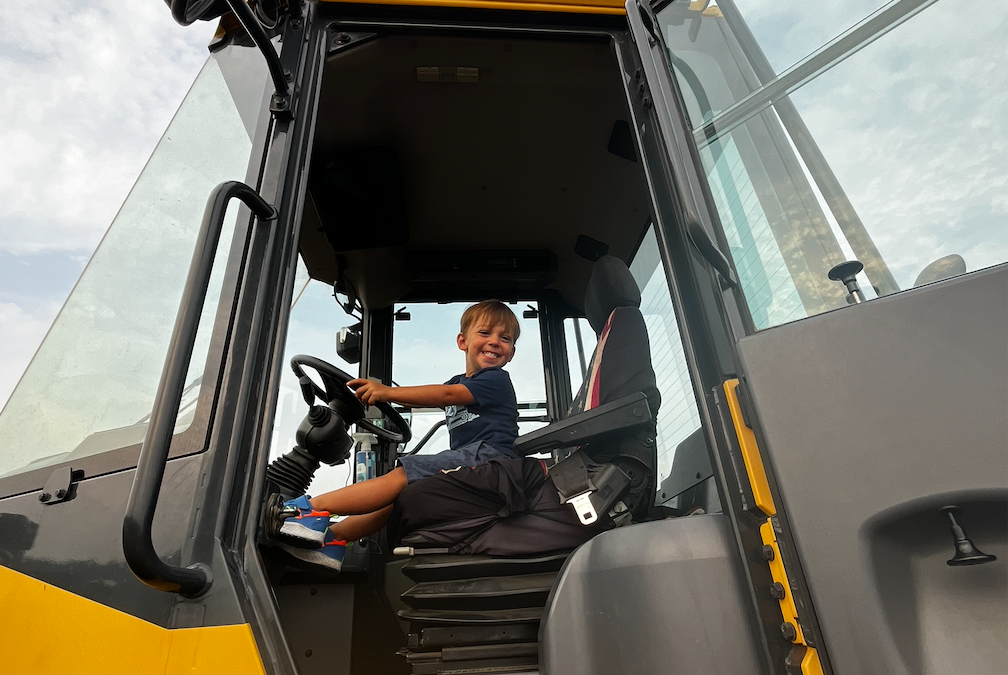 Summer Family Friendly Farm Adventures: Animals, Events, Music and More!