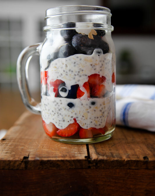 Easy Breakfast Idea: Red, White & Blue Overnight Oats!