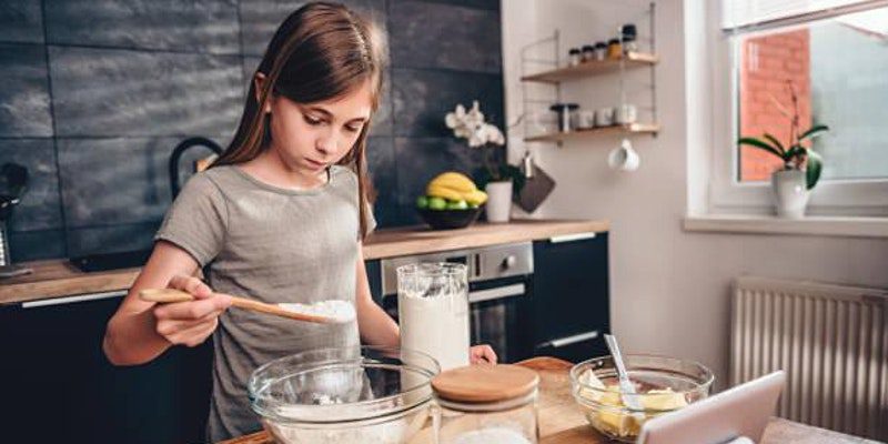 Kids in the Kitchen: Join the Healthy Dessert Club