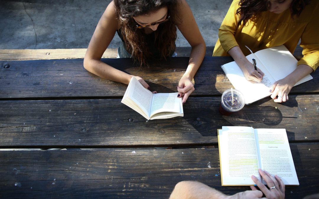 Sign Up for Libraries Rock! Summer Reading Club