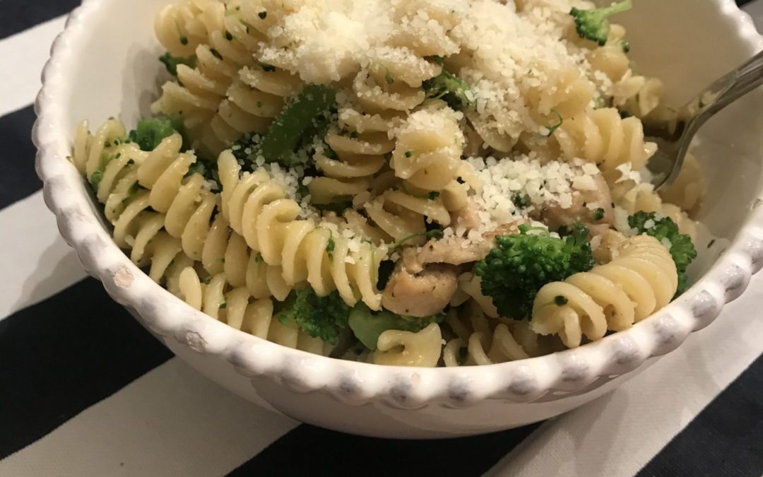 Easy Recipe for Chicken Sausage & Broccoli Pasta!