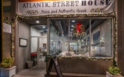 Vote in the Stamford Downtown Holiday Window Decorating Contest!