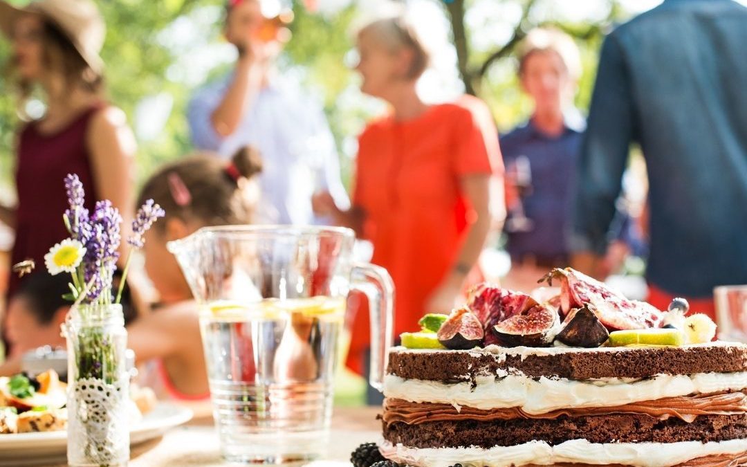 Stamford Moms 2021 Backyard Party Guide!