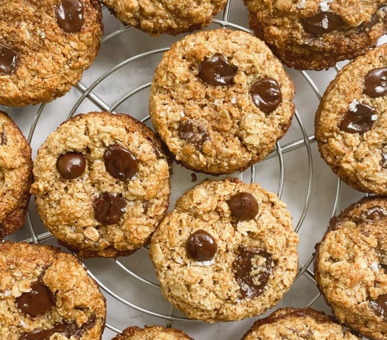 Recipe: Pumpkin Chocolate Chip Oatmeal Cookies!