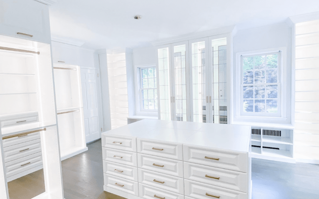 See How Closet Factory Turns An Extra Room Into A Closet