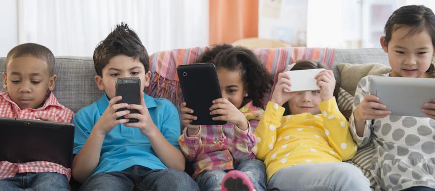 How to manage your child’s screen time –  And the reasons you should.